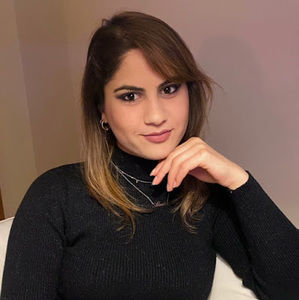 Meet your Posher, Alessia